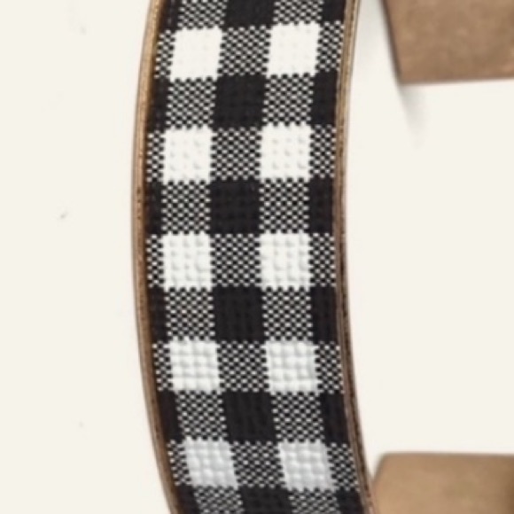 ✌🏼 #1268 Faux Leather Black And White Plaid Cuff Bracelet - Picture 10 of 17